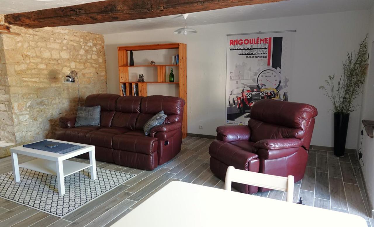 Ventouse Gite Rural La Maison Mauve מראה חיצוני תמונה